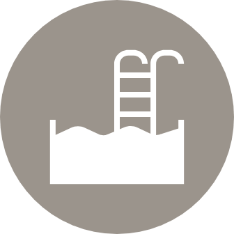 ENJOY VIEWS OF THE DOWNTOWN SKYLINE FROM THE ROOFTOP POOL&nbsp;
