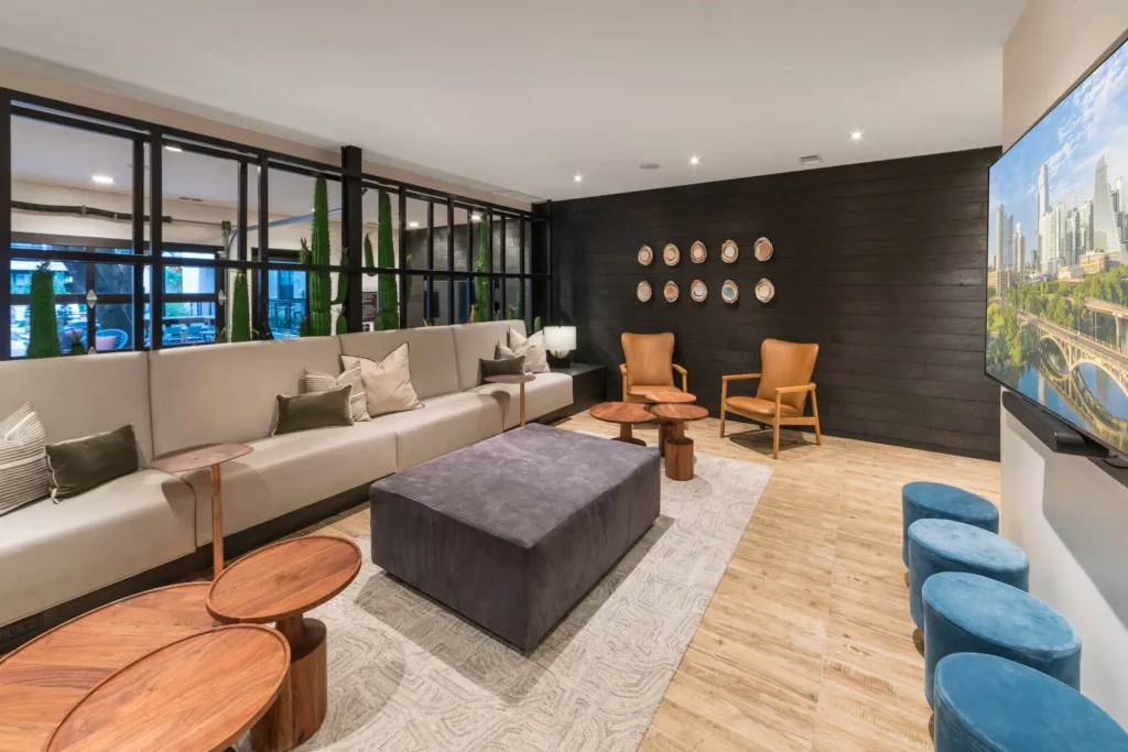 Fifteen 15 Lamar Social Lounge CMF Photo 9166